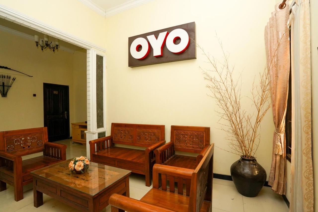 Oyo 1087 Homestay Potato House Bromo Exterior foto