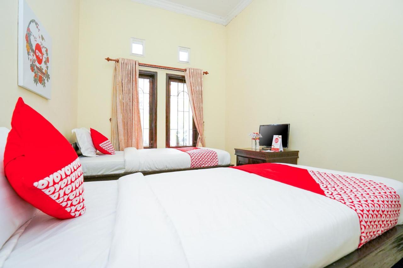 Oyo 1087 Homestay Potato House Bromo Exterior foto