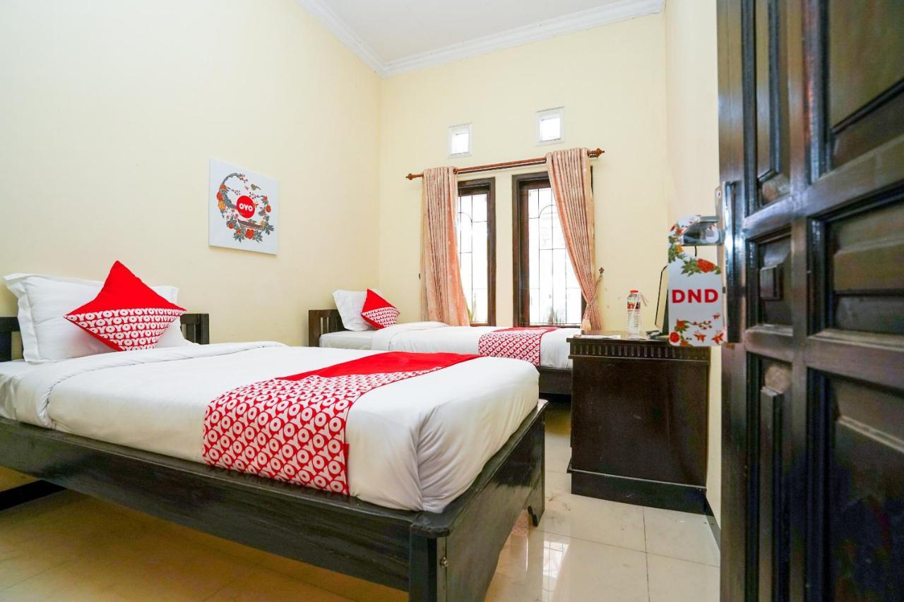Oyo 1087 Homestay Potato House Bromo Exterior foto